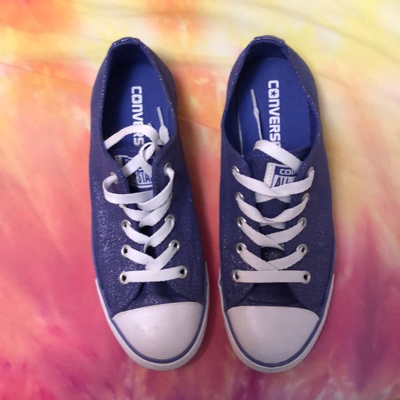 Converse - Picture 1 of 3